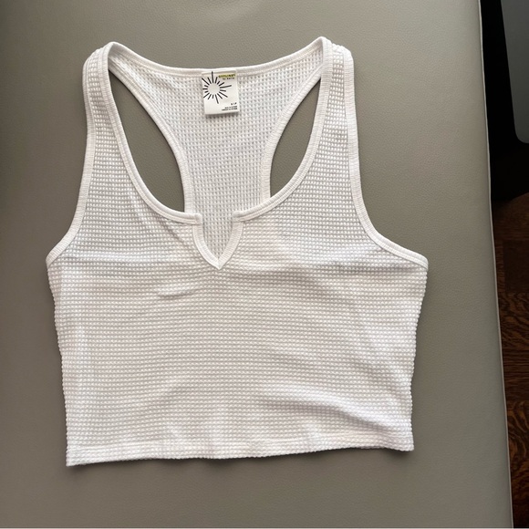 OFFLINE By Aerie Wow! Waffle cropped tank in white size S - Picture 9 of 9